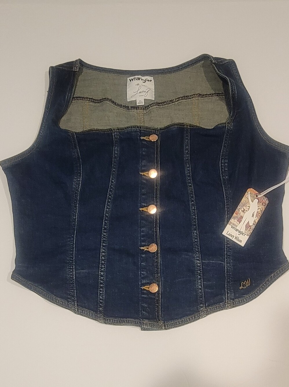 Size XL NWT Laney Wilson Wrangler Women's Dark Blue Denim Button Crop Vest